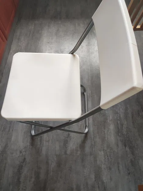 Giá đỡ chân ghế Kluzák IKEA 900.704.04 - Image 1