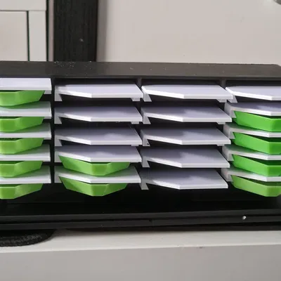 Hộp lưu trữ 20/40 tàu Diamond Painting có nắp