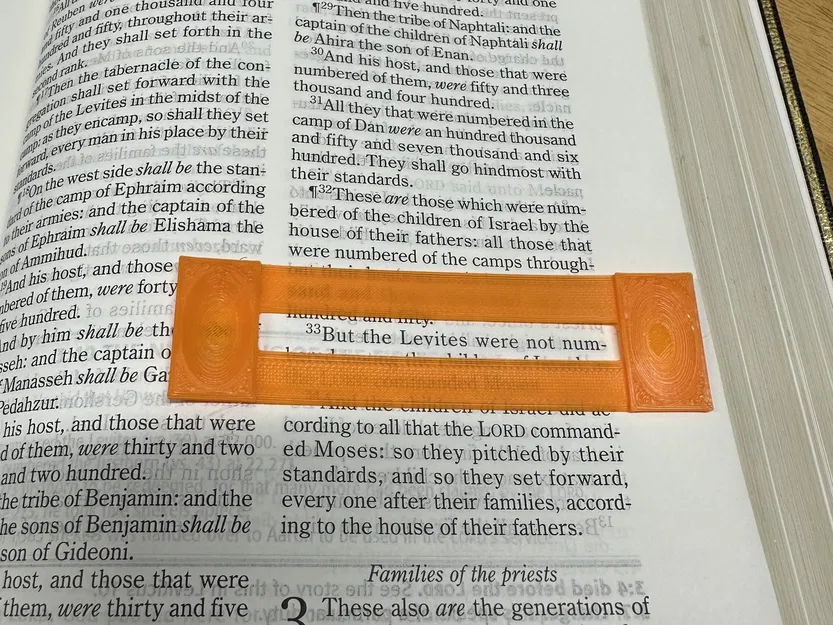 Hướng dẫn đọc Kinh Thánh giúp giảm căng thẳng cho mắt - Image 1