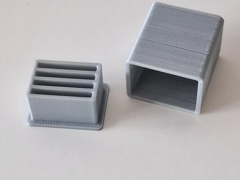 Giá đỡ thẻ SD có nắp đậy - Image 1