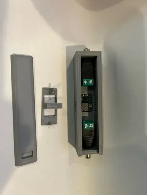 Bộ điều chỉnh điện áp với đầu nối DAYKIT 12V - Image 9