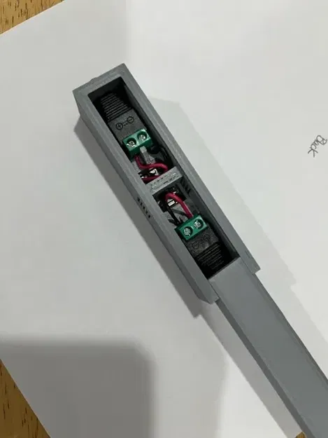 Bộ điều chỉnh điện áp với đầu nối DAYKIT 12V - Image 10