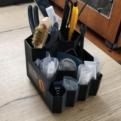 Giá đỡ bút tổ ong nhỏ gọn cho bàn làm việc