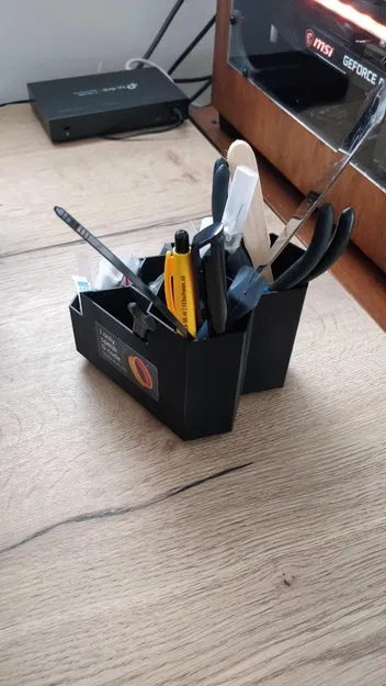 Giá đỡ bút tổ ong nhỏ gọn cho bàn làm việc - Image 3