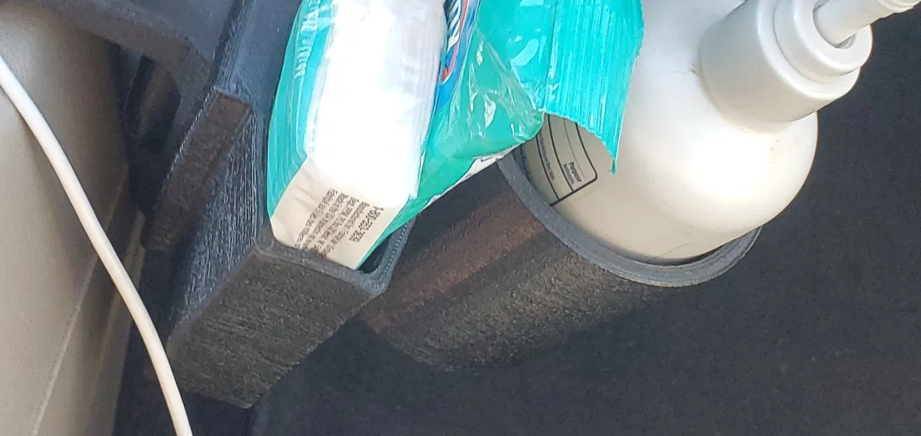 Giá đỡ đồ dùng cần thiết cho ô tô - Image 1