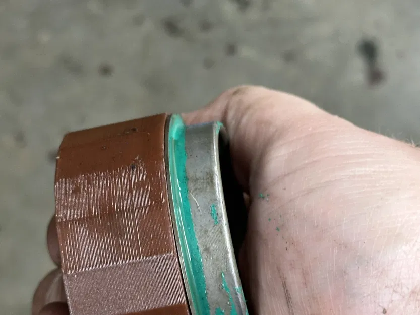 Bộ lắp đặt phốt trục đầu ra Ford Focus 2004-2011 - Image 1