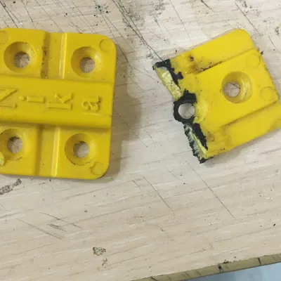 Ghế xếp trẻ em với các khớp nối chắc chắn