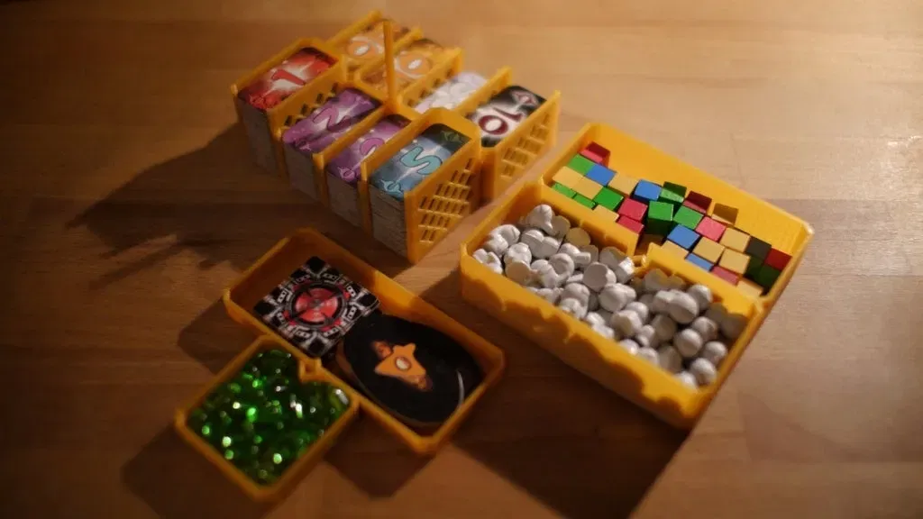 Hộp lưu trữ token cho trò chơi Galaxy Trucker kỷ niệm - Image 2