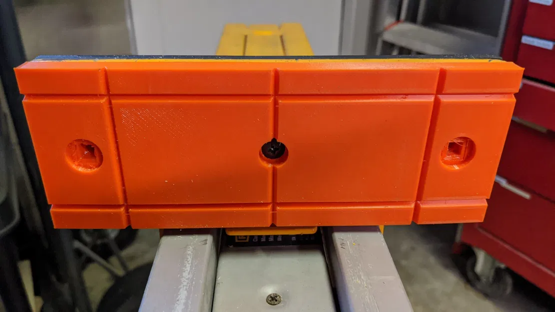 Máng thay thế cho hàm kẹp Rockwell Jawhorse - Image 1