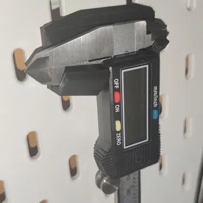 Giá đỡ thước kẹp Skadis với hệ thống lắp T-Nut