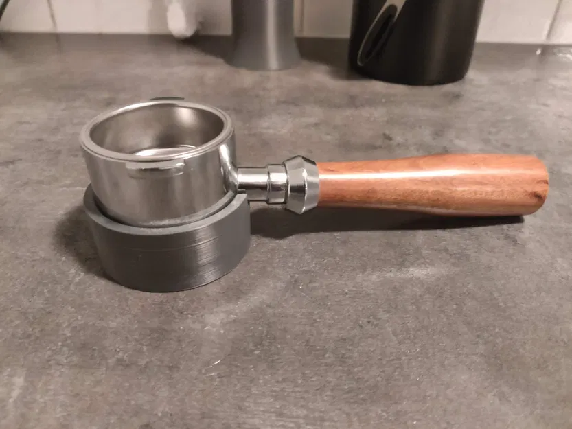 Giá đỡ nén bột cà phê 51mm cho portafilter - Image 1