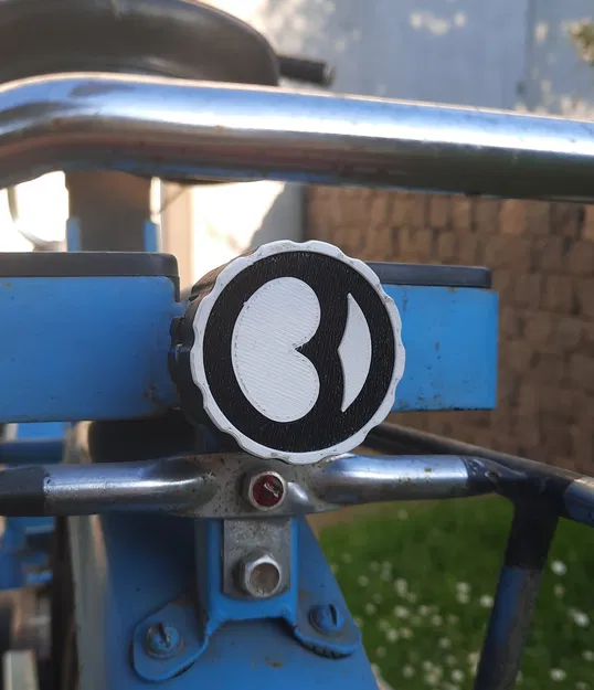 Nắp đậy cho hộp bơm lốp Babetta - Image 1