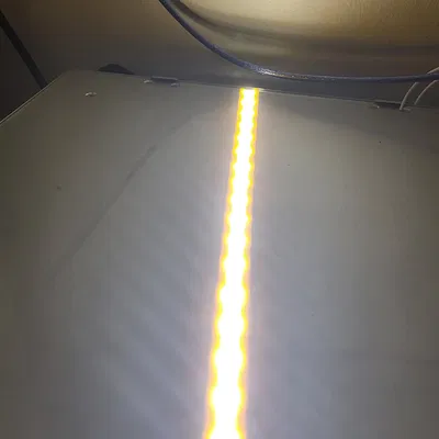 Giá đỡ cho đèn LED với vỏ bảo vệ trong suốt