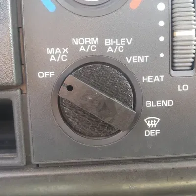 Núm điều chỉnh nhiệt độ và chế độ cho xe Chevrolet S10 và B...