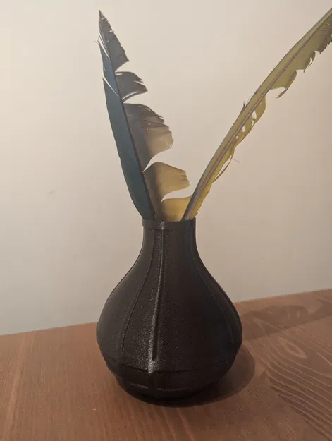 Bình hoa lấy cảm hứng từ trò chơi Jeu de Boules - Image 1