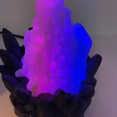 Đèn LED RGB hình tinh thể lớn hơn