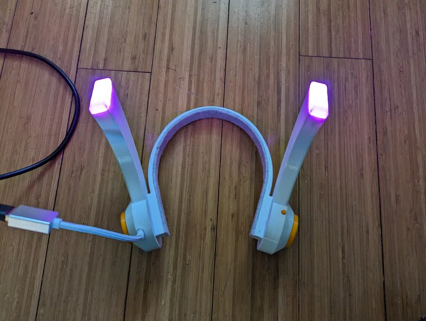 Mũ bảo hiểm robot Susie từ trò chơi Kirby với Arduino lập trình... - Image 4