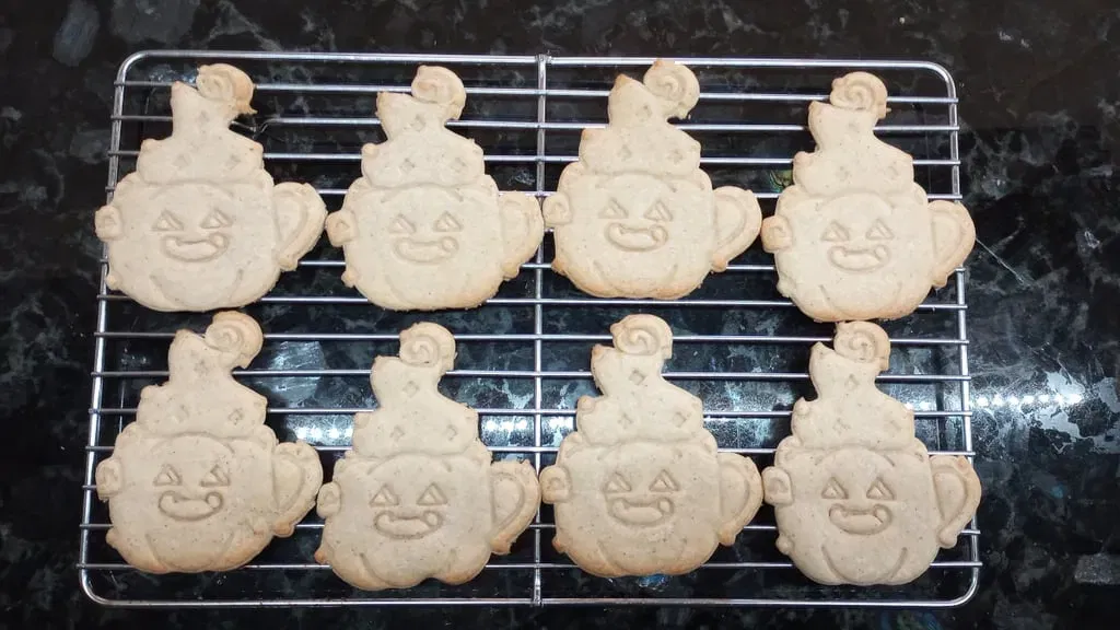 Cutter bánh quy cốc bí ngô cho dịp Halloween - Image 1