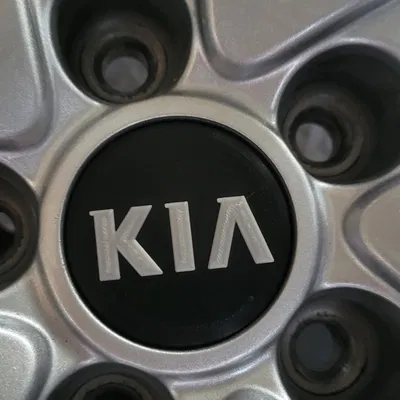 Nắp giữa cho vành xe Kia với lỗ 60 mm