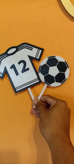 Mô hình caketopper bóng đá cho tiệc sinh nhật - Image 1