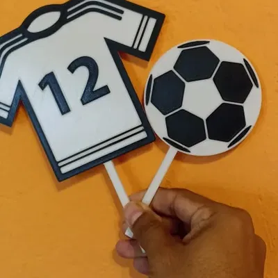 Mô hình caketopper bóng đá cho tiệc sinh nhật