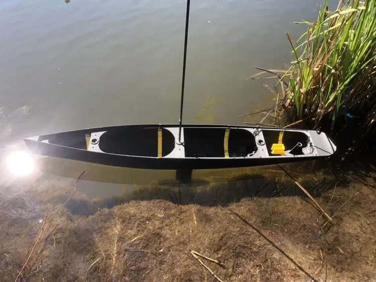 Yacht buồm điều khiển từ xa "Black Pike - Image 22