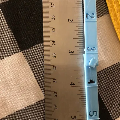 Phụ kiện chìa khóa hình thước kẻ 3D