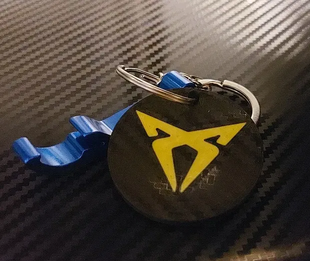 Móc khóa biểu tượng Cupra cho người yêu xe - Image 1