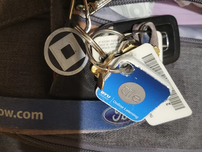 Móc khóa với biểu tượng gia đình Miyasaki - Image 2