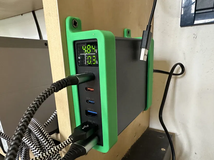 Giá đỡ sạc tường 6 cổng gắn vít - Image 1