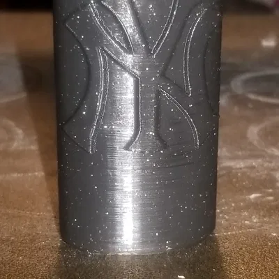 Vỏ bật lửa Bic thiết kế New York Yankees