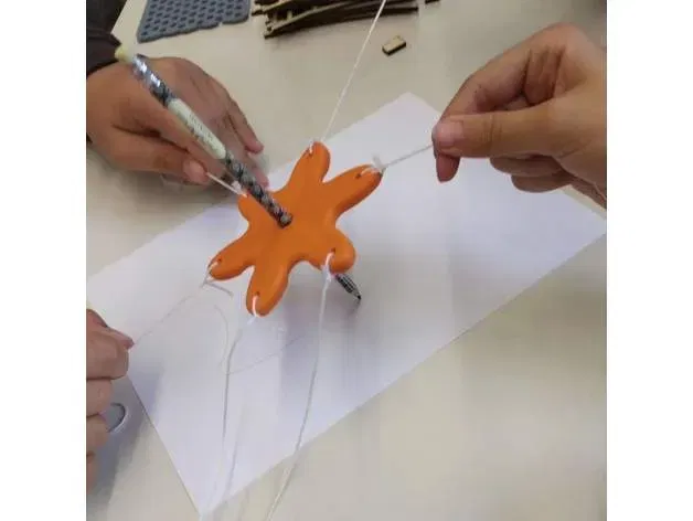 Thiết bị thiết kế hợp tác cho nhóm trẻ em - Image 1