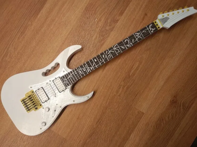 Mô hình guitar mini Ibanez Jem của Stevies Vai - Image 2