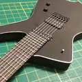 Mô hình guitar mini Ibanez Iceman 7 dây 35 cm - Thumbnail 1