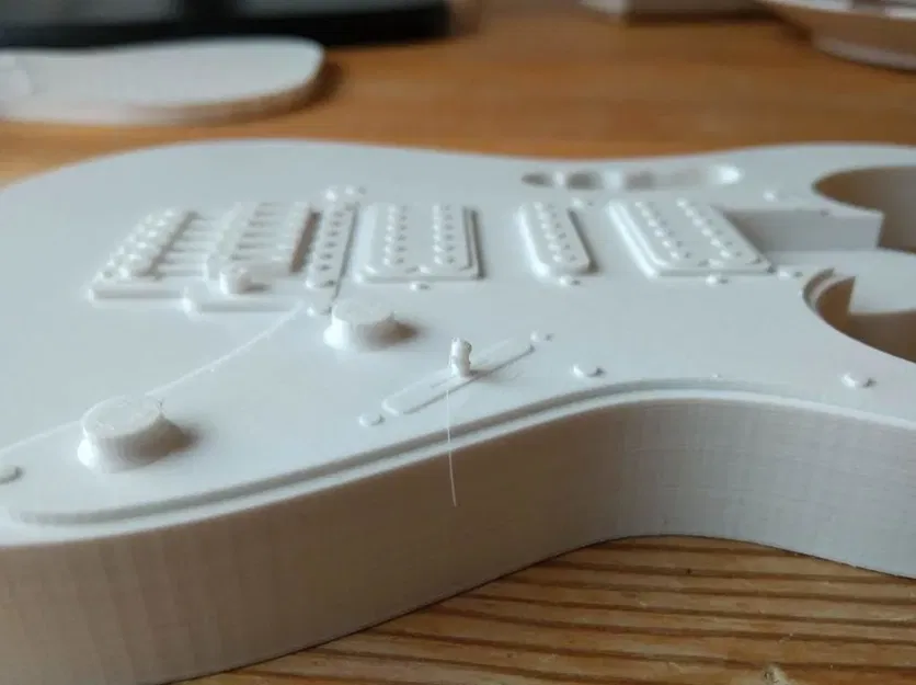 Mô hình guitar mini Ibanez Jem của Stevies Vai - Image 7