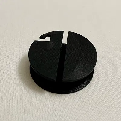 Giá đỡ dây sạc ô tô Cord Wrangler