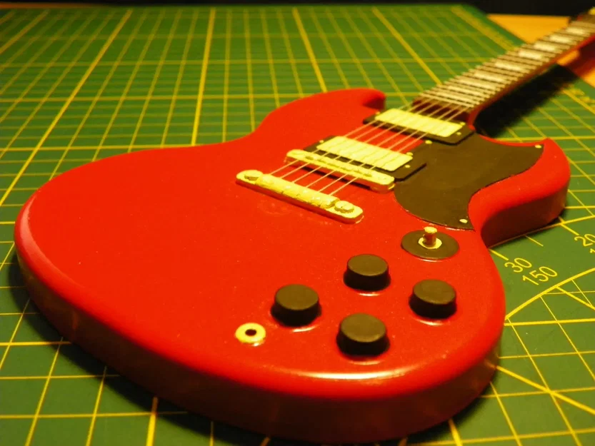 Mô hình guitar mini Gibson SG nổi tiếng - Image 2
