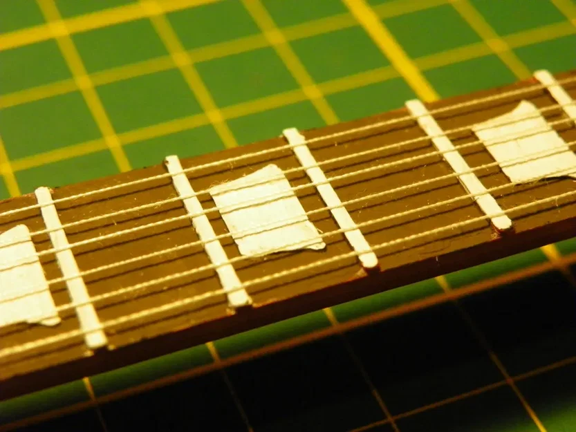 Mô hình guitar mini Gibson SG nổi tiếng - Image 4