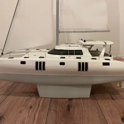 Mô hình thuyền buồm điều khiển từ xa catamaran Wave 58 "Sta Ana