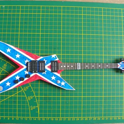 Mô hình guitar mini Dean Rebel phong cách heavy metal