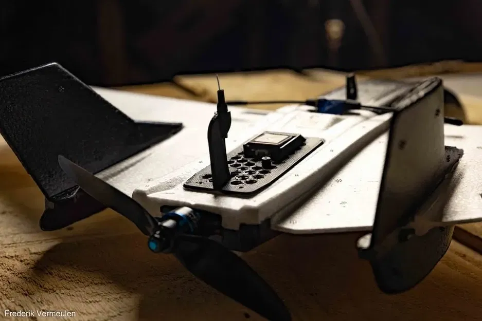 Nắp che ESC ZoHD Dart 250 và giá đỡ VTX, GPS - Image 2