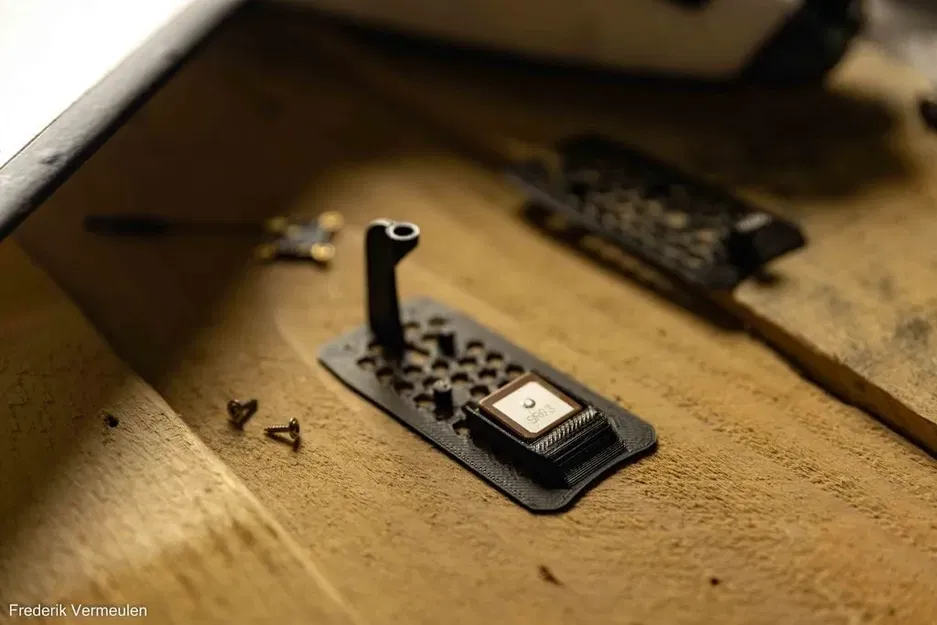 Nắp che ESC ZoHD Dart 250 và giá đỡ VTX, GPS - Image 4