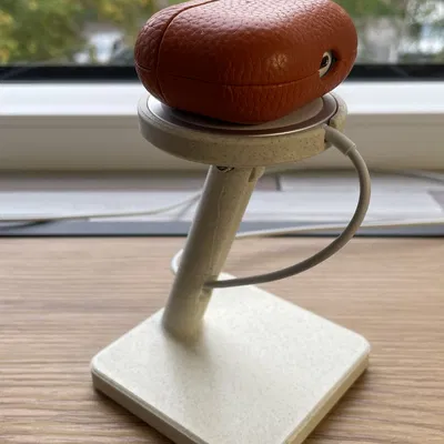 Giá đỡ sạc MagSafe cho iPhone từ Twelve South Forté