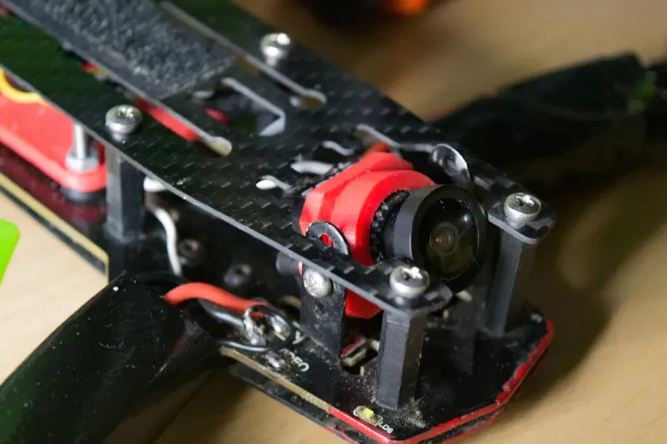 Giá đỡ camera FPV cho drone với khung U fatshark cmos 700 v2 - Image 1