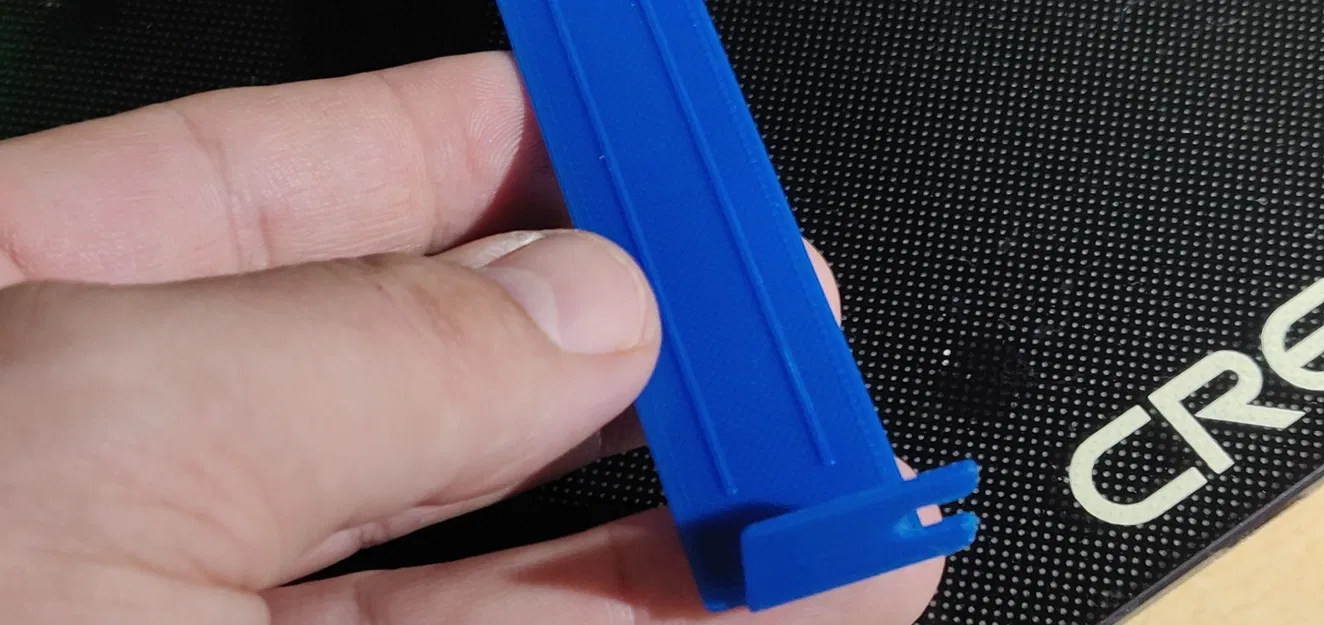 Nắp khe PCI Qube 500 giữ bụi và duy trì luồng khí - Image 1