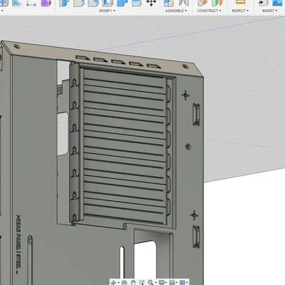 Nắp khe PCI Qube 500 giữ bụi và duy trì luồng khí