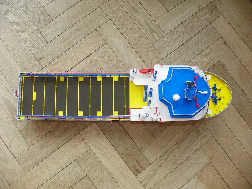 Mô hình tàu PSV Offshore Vessel tỉ lệ 1:100 - Image 10