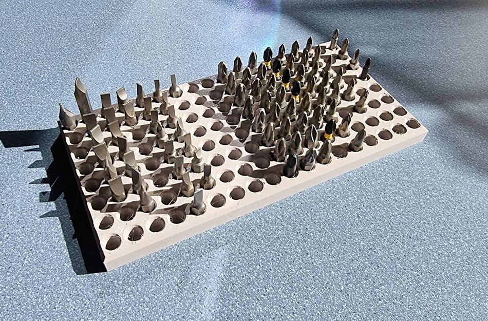 Giá đỡ bit với kích thước 100 x 200mm và 144 vị trí - Image 1