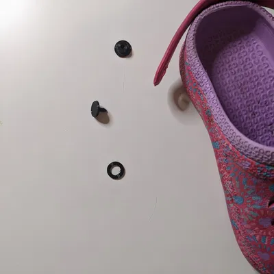 Đinh thay thế cho dép Crocs với thiết kế tùy chỉnh