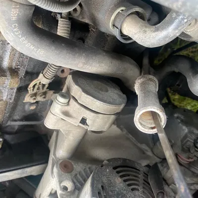 Giá đỡ thước đo dầu cho xe VW POLO 6N1 (1996)